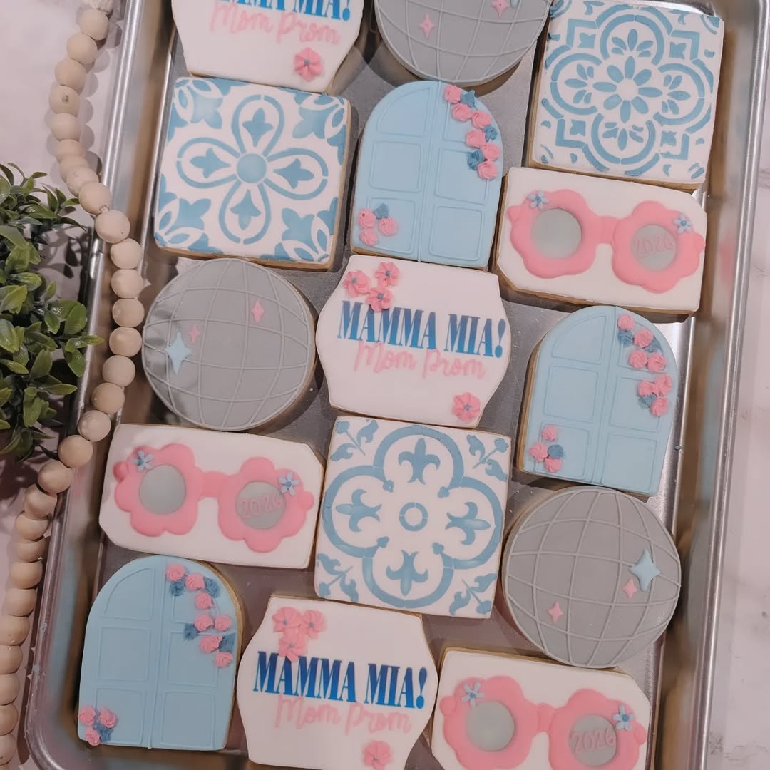 Mamma Mia Mom Prom themed cookies