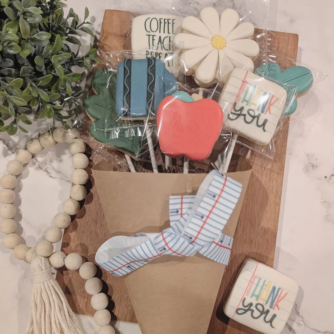 Teacher appreciation spring bouquet cookies