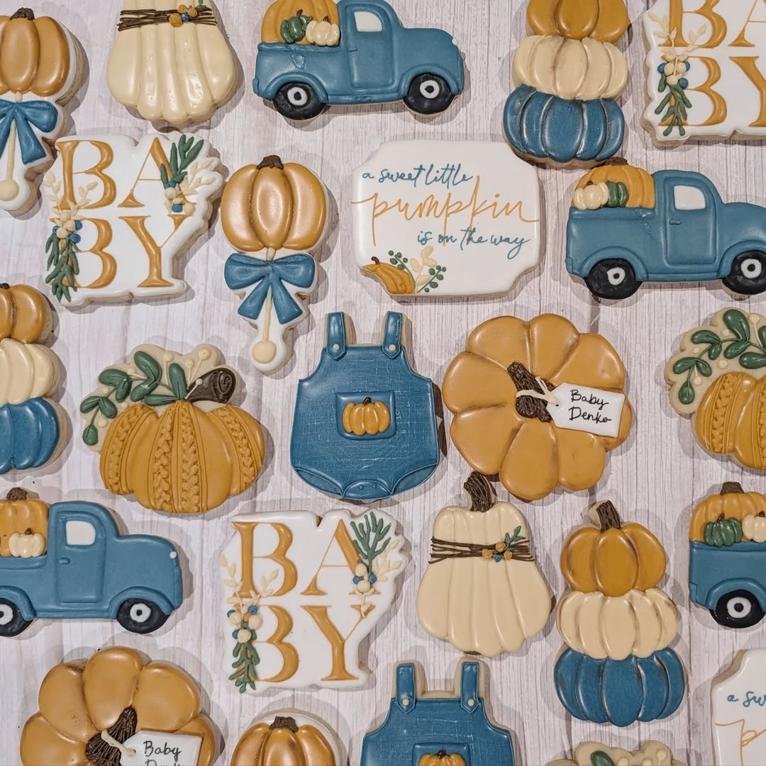 Little Pumpkin fall baby shower cookies